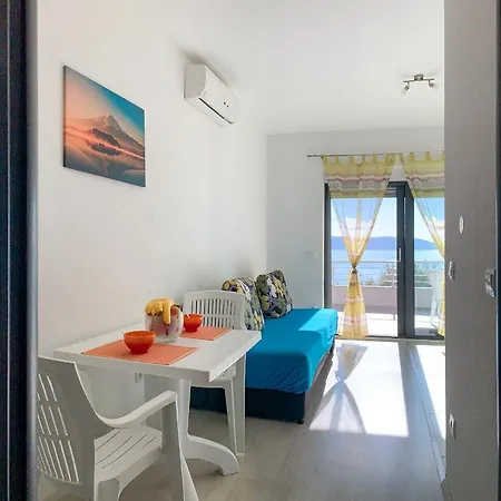 Riki Apartman *