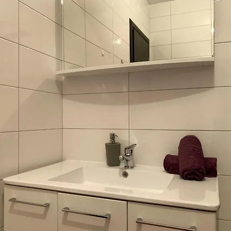 Riki Apartman *
